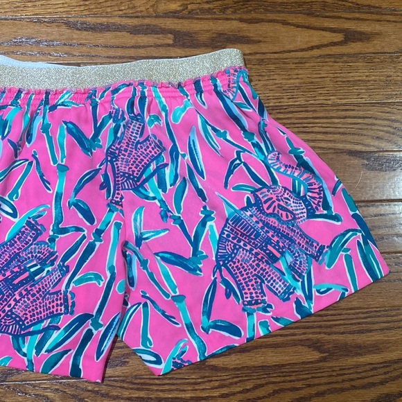 Lilly Pulitzer Rylan Shorts Elephant Mandevilla Pink Extra Lucky - Picture 9 of 11
